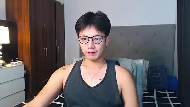 Addictiveboi from StripChat