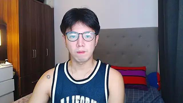 Addictiveboi from StripChat
