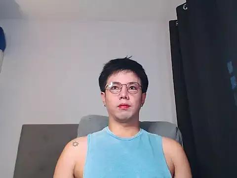 Addictiveboi from StripChat