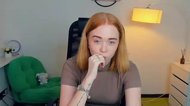 AddieOsler from StripChat