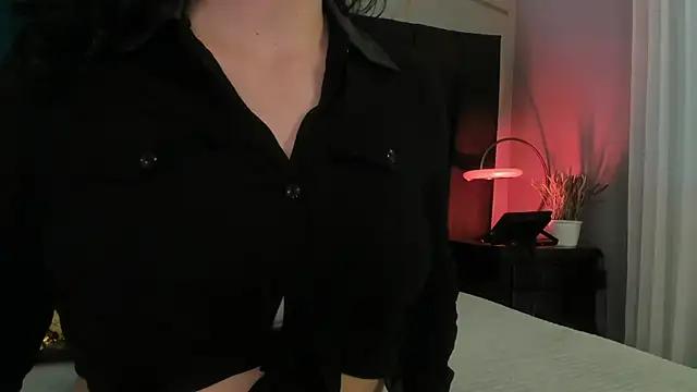 Adeelinee from StripChat