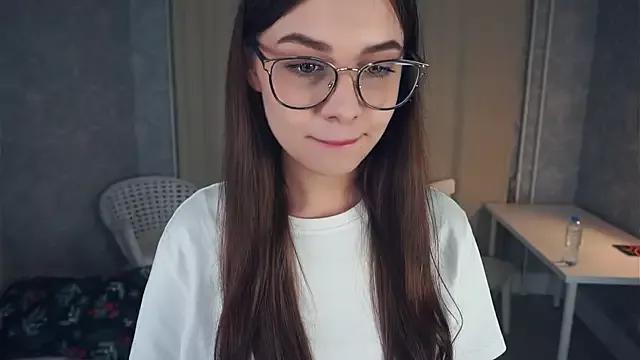 AdeleRoerig from StripChat is Freechat