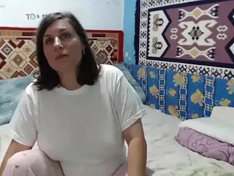 AdelineBlueEyes from StripChat is Freechat