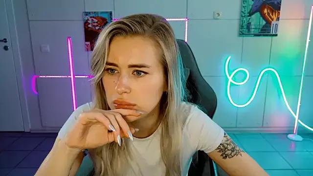AdelLoyss webcams show profile image 