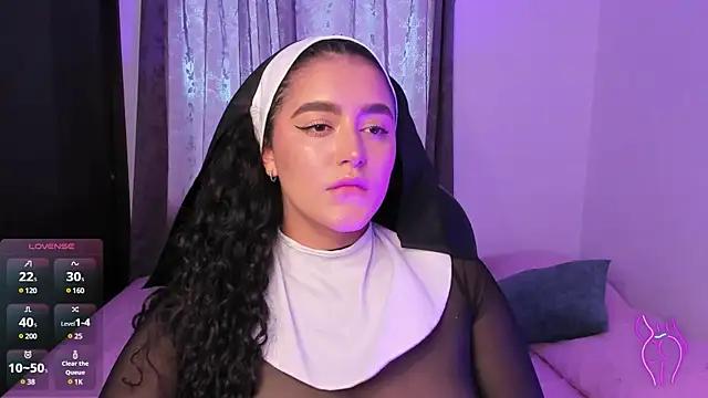 Adhara-zanne from StripChat