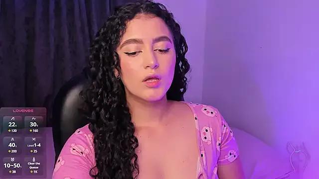 Adhara-zanne from StripChat is Freechat