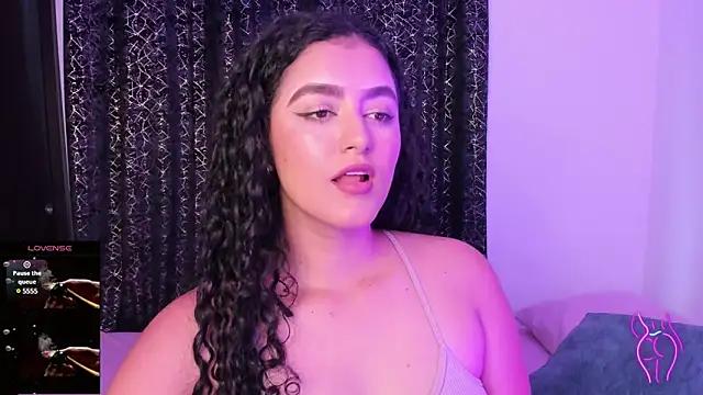 Adhara-zanne from StripChat