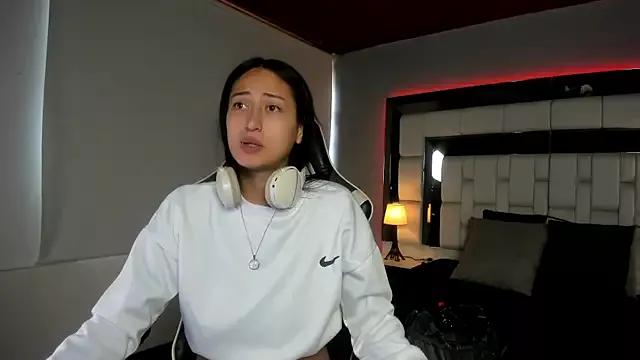 Adhara7 from StripChat