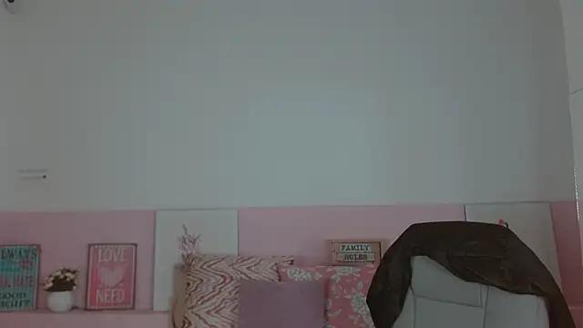 adhara_cortez from StripChat