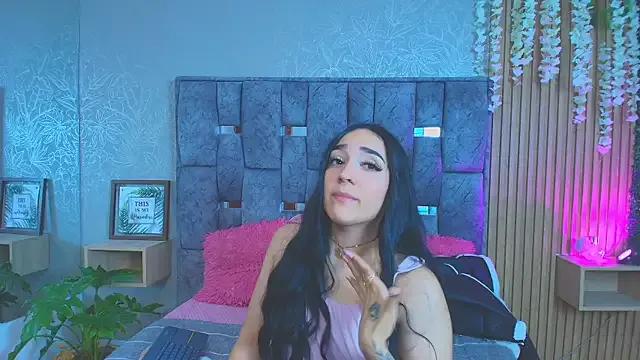 adhara_paiton from StripChat