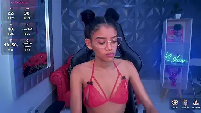 adisson_petite1 from StripChat is Freechat