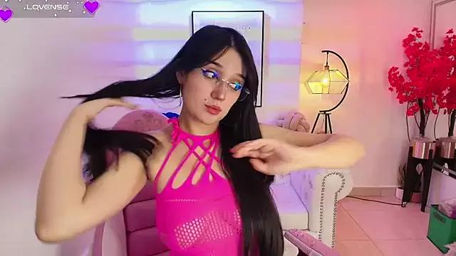 Adriana_miller from StripChat is Freechat