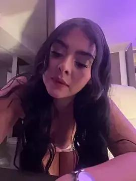 Adriana_soy webcams show profile image 