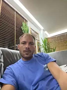 Adventurehotman webcams show profile image 