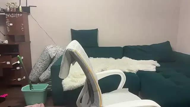 Affectionate_lady from StripChat is Freechat