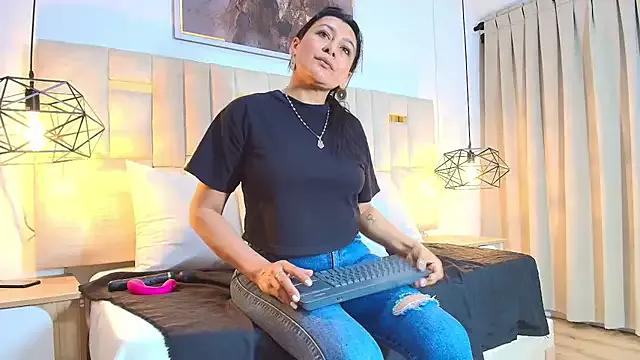 Agatha_Manson from StripChat