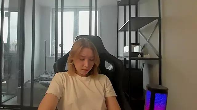 Agatha_May from StripChat is Freechat