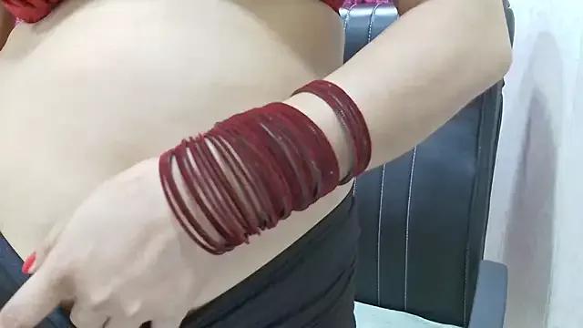 Ahana11 from StripChat