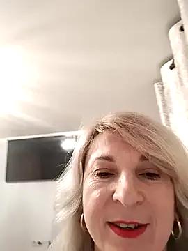 AhlyssaLove1155 from StripChat is Freechat