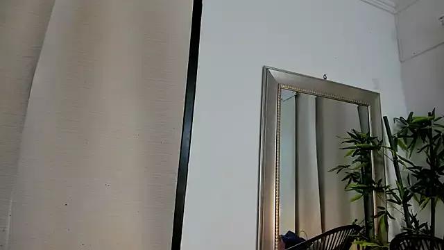 Aida_guevara webcams show profile image 