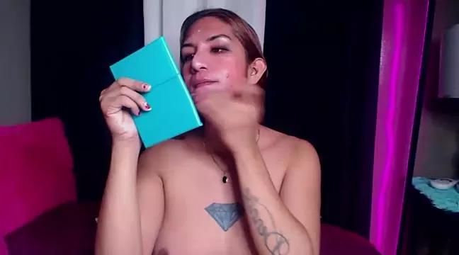 AiraFox from StripChat