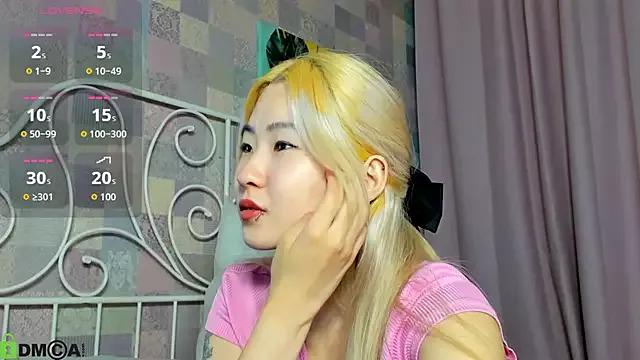Aisi_18 from StripChat