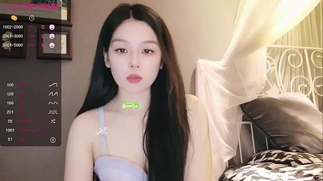 aiyami from StripChat