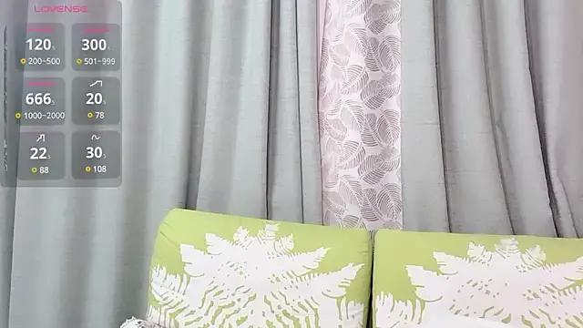 Aiyi909- from StripChat