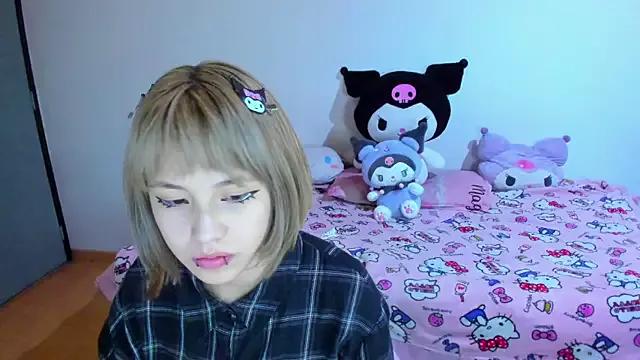 Akane-Mou from StripChat