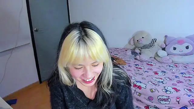 Akane-Mou from StripChat