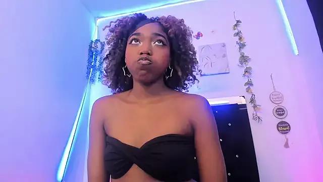 AkariRosetti from StripChat