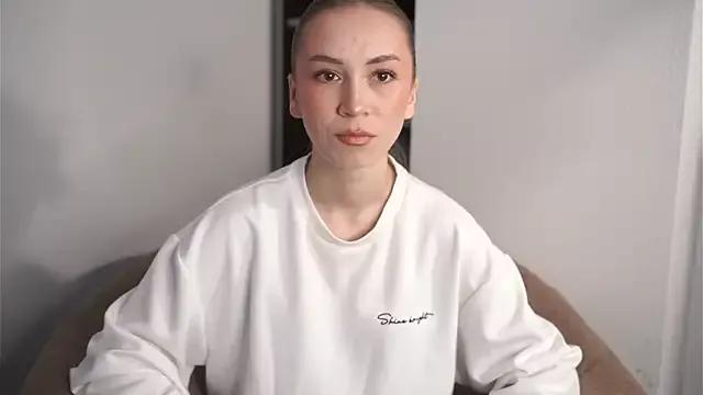 AkikoSteeples from StripChat is Freechat