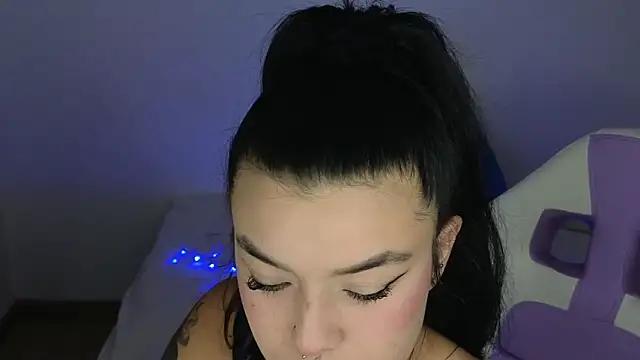 Alahia7demon from StripChat
