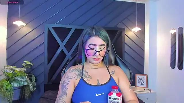 Alahia_Dangelo from StripChat