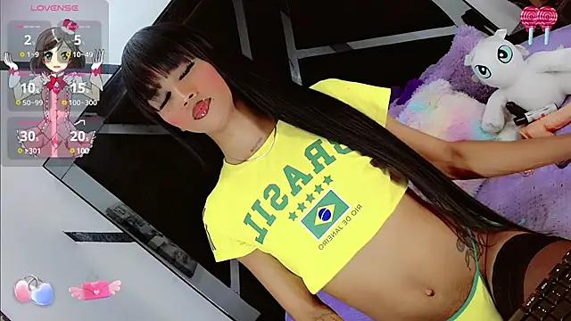 AlahiaDabion from StripChat