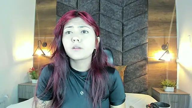 alaia-rogers from StripChat