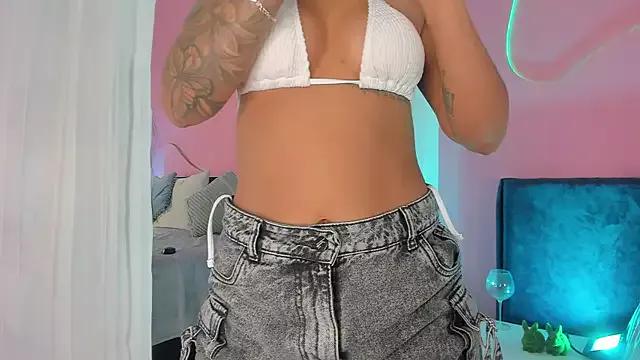 Alaia_Manson from StripChat