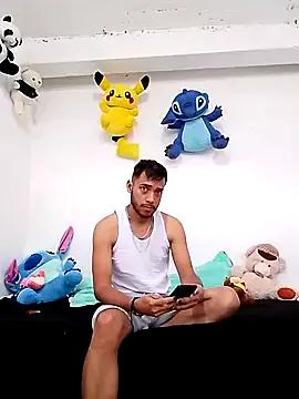 Alan_and_liam from StripChat is Freechat