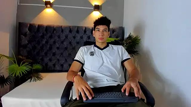 ALAN_REDINGER from StripChat