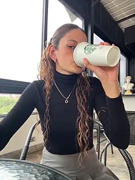 alana15 from StripChat