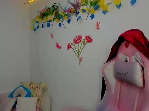 alana_collinss from StripChat is Freechat