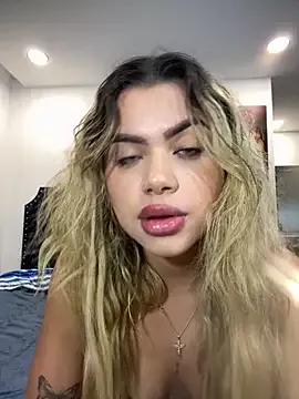 Alana_Foxx from StripChat is Freechat