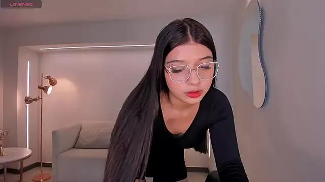AlanaCardona from StripChat