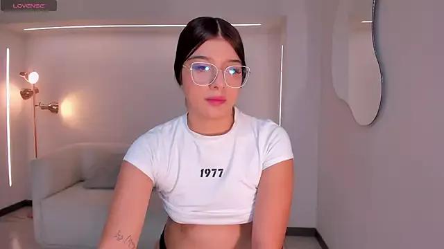 AlanaCardona from StripChat is Freechat