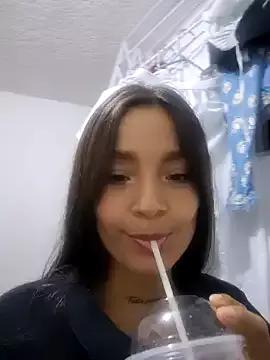 alanahotx from StripChat is Freechat