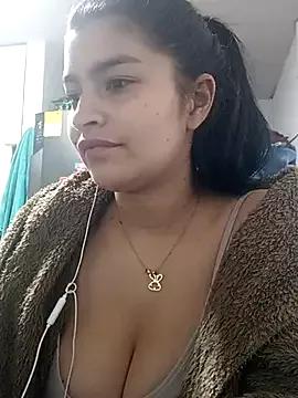 AlanaHotxx from StripChat