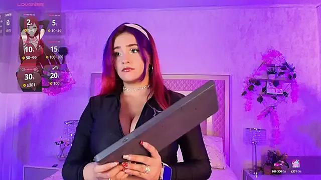 AlanaOdison from StripChat