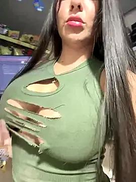 AlanaRouss from StripChat