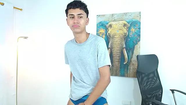 Alancum7 from StripChat