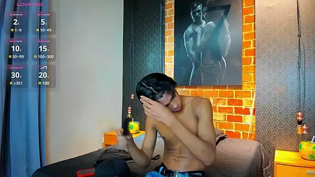 AlanCutee from StripChat